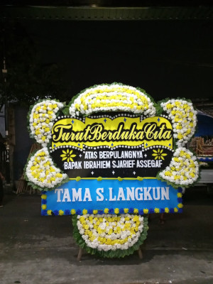 Papan Bunga Duka di Pulau Gorom