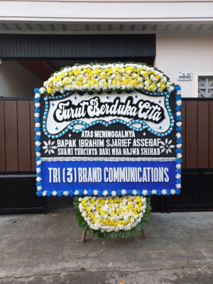 Papan Bunga Duka di Pulau Gorom